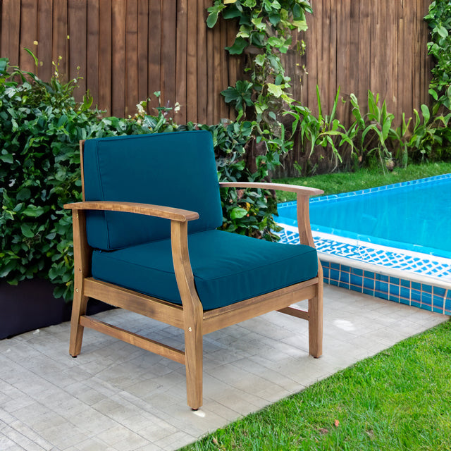 PERLA CLUB CHAIR - V.I.P Digital Presence