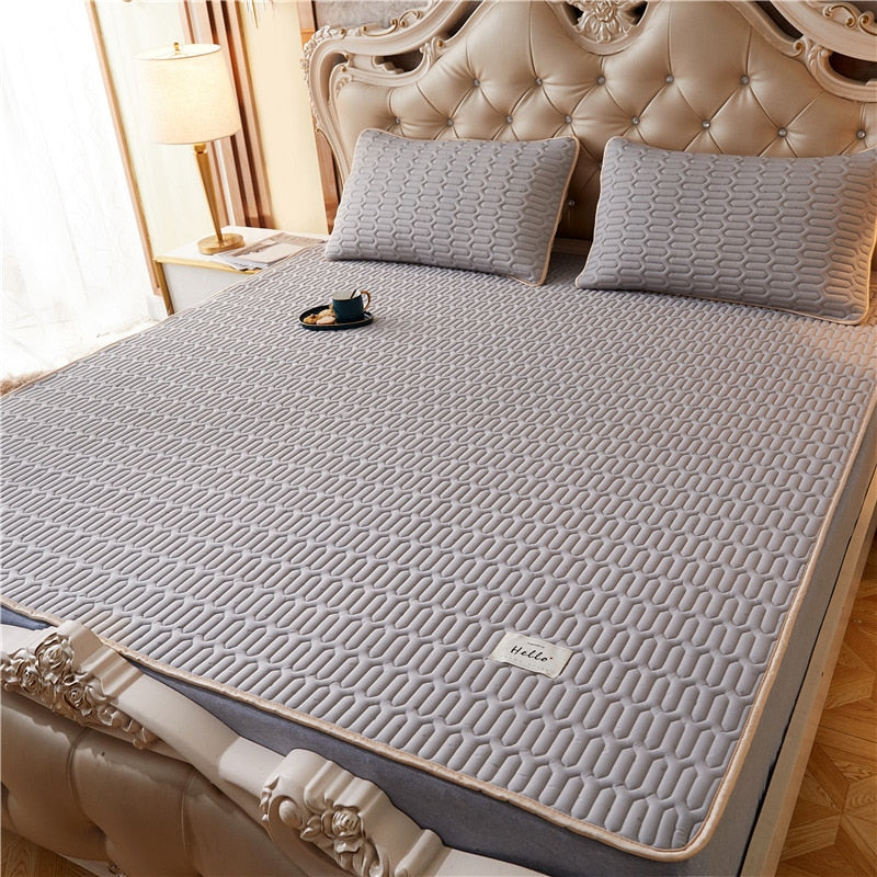 Sábana de verano, colchón de seda helada, suave y cómodo, colchón de látex, colchón transpirable de tres piezas para un sueño confortable. 