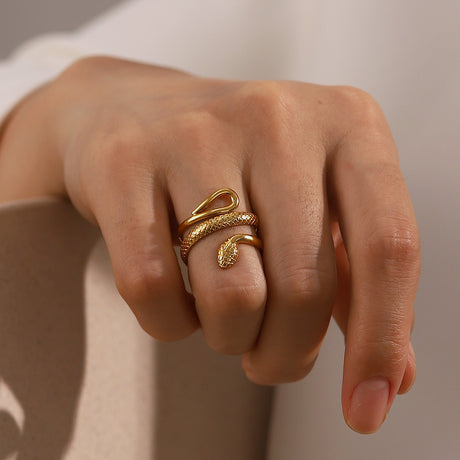 Retro style ring snake shaped ring women's ring fashionable temperament bracelet - V.I.P Digital Presence