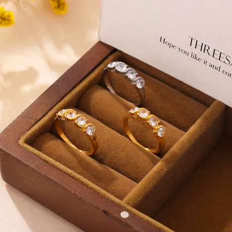 Real gold color preservation cold palace style stainless steel jewelry for women - V.I.P Digital Presence