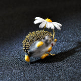CINDY XIANG Cute Hedgehog Brooch Fashion Daisy Brooches For Women Animal Jewelry Funny Winter Design High Quality - V.I.P Digital Presence