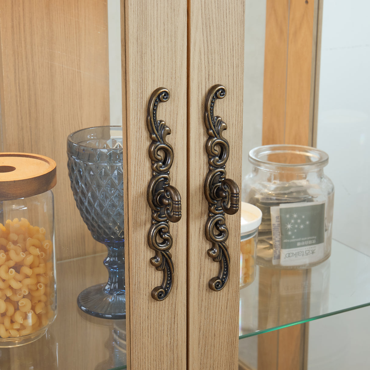 Light colored glass cabinet with adjustable glass frame, including cabinet light bulbs OAK with 2 doors and 1 drawer - V.I.P Digital Presence