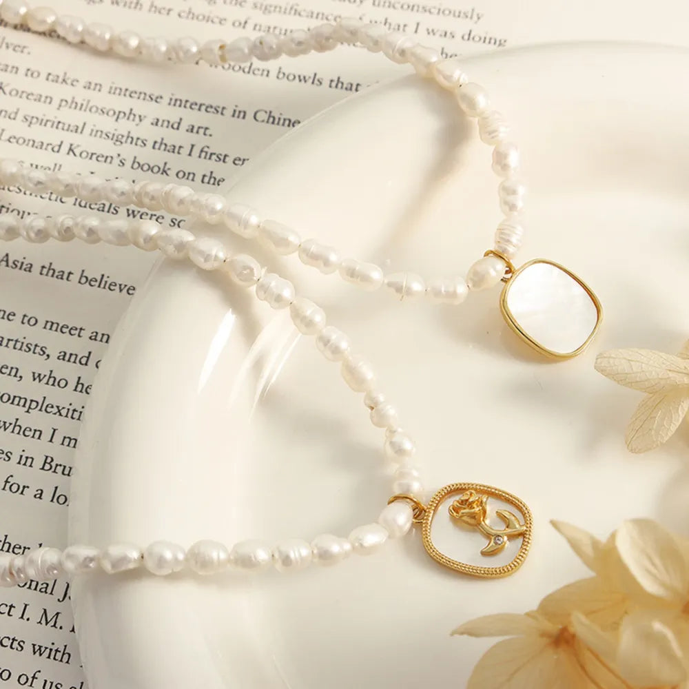 French Baroque freshwater pearl chain oval plate inlaid with zircon colored shell relief flower necklace - V.I.P Digital Presence