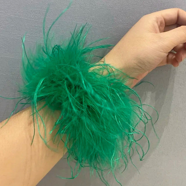 Real Ostrich feather cuff plumes bracelet for women white Cuffs pens Shirt with feathers girls fur cuffs ornament boa plume - V.I.P Digital Presence