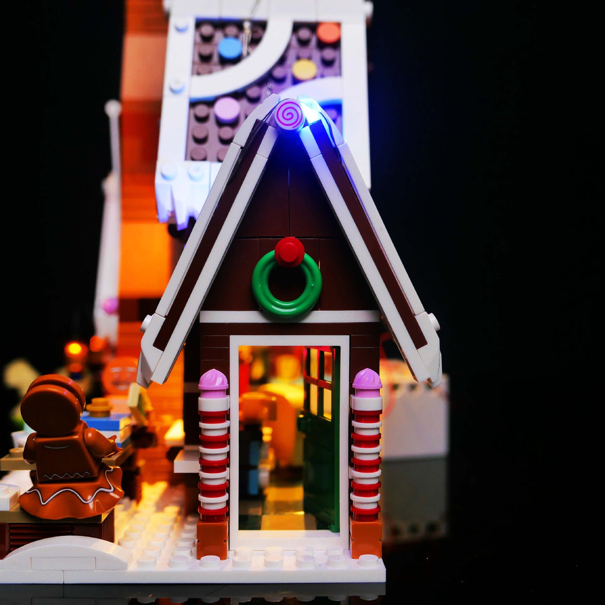 Building block lighting compatible with LEGO winter Christmas series 10267 gingerbread house LED remote control lighting - V.I.P Digital Presence