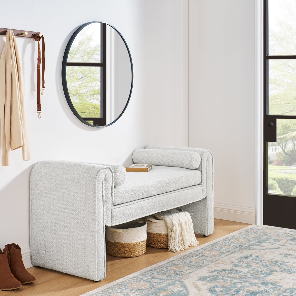 Bedroom storage stool, linen storage stool, large storage space, 50.39 inches white - V.I.P Digital Presence