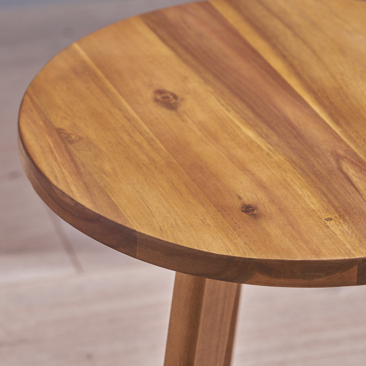 MARINA SIDE TABLE - V.I.P Digital Presence