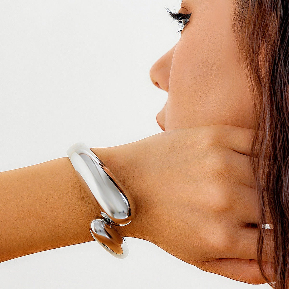 Metal photosensitive surface water droplet bracelet spring Bracelet bracelet for women - V.I.P Digital Presence