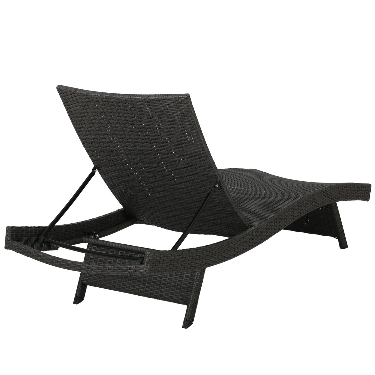SALEM PE WICKER CHAISE LOUNGE - V.I.P Digital Presence