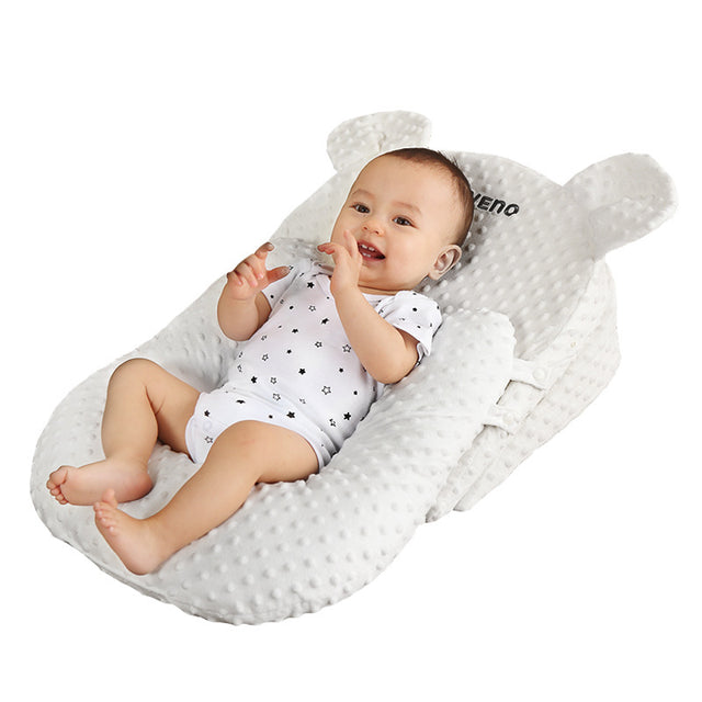 Four season anti milk overflow and choking pillow baby feeding tool baby anti spitting slope pad - V.I.P Digital Presence
