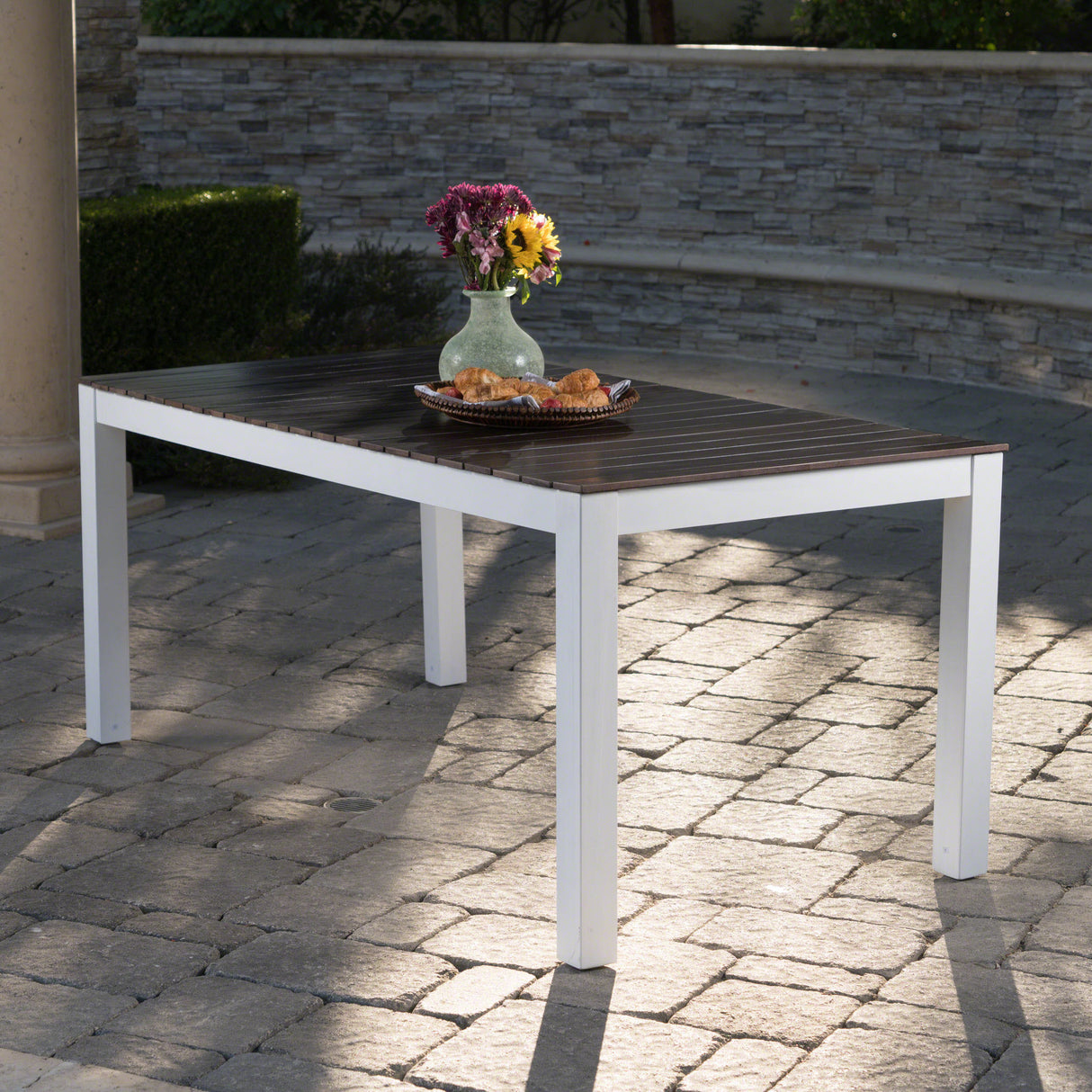 BALI DINING TABLE - V.I.P Digital Presence
