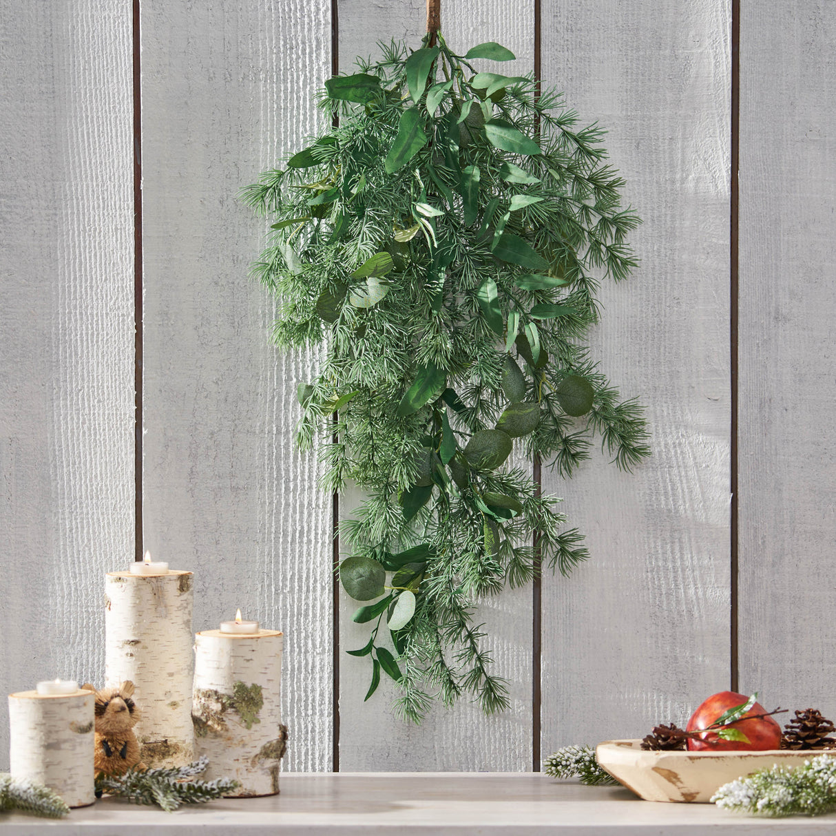 32.5" LEAVES TEARDROP WREATH - V.I.P Digital Presence