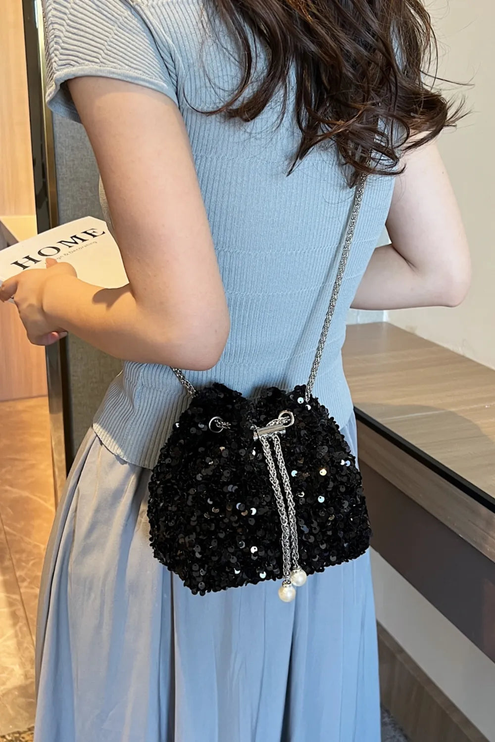 Sequin Chain Drawstring Bucket Bag - V.I.P Digital Presence