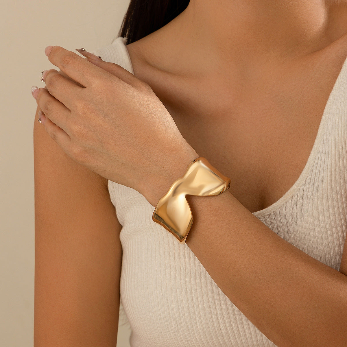 Metal style temperament niche versatile bracelet Bracelet irregular opening bracelet - V.I.P Digital Presence