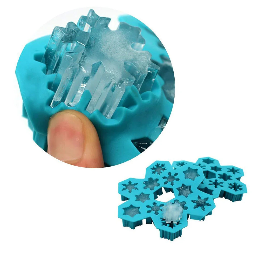 1 PCS Christmas Ice Molds Chocolate Snowflake Cookie Gummies Gummy Silicone Soap Biscuit - V.I.P Digital Presence