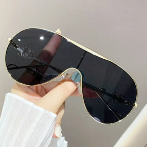 Metal one-piece sunglasses, one-piece large-frame sports goggles, cycling windproof sunglasses, men's and women's advanced sense - V.I.P Digital Presence