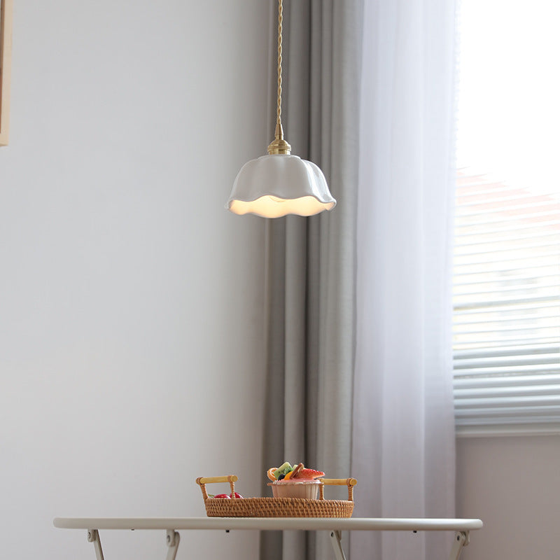 Modern Minimalist Dining Room Pendant Light Japanese Simple Solid Wood Pendant Light Fresh Single Head Three Heads Dining Room Pendant Light - V.I.P Digital Presence