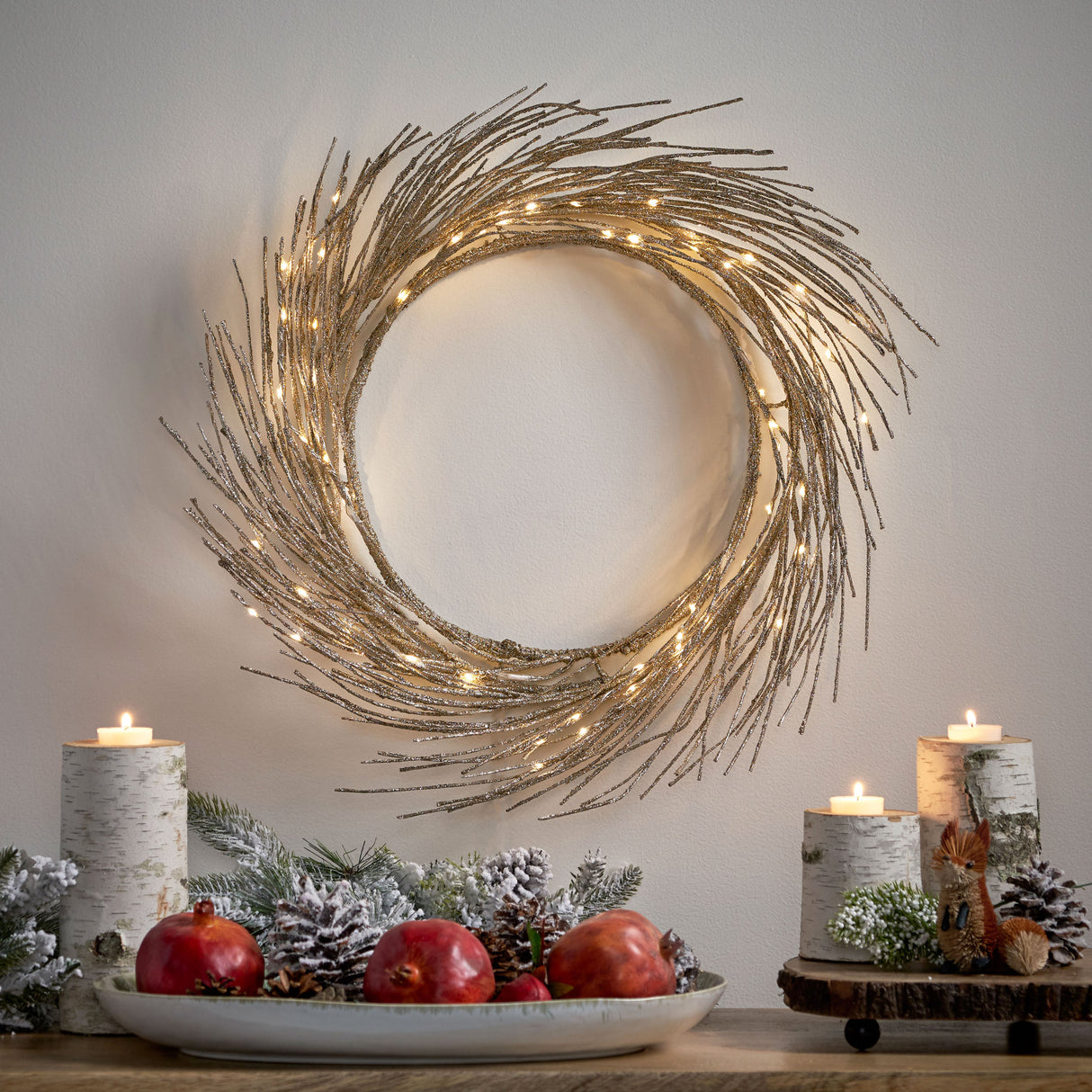 24" PAPER WREATH WITH LED LIGHTS - V.I.P Digital Presence