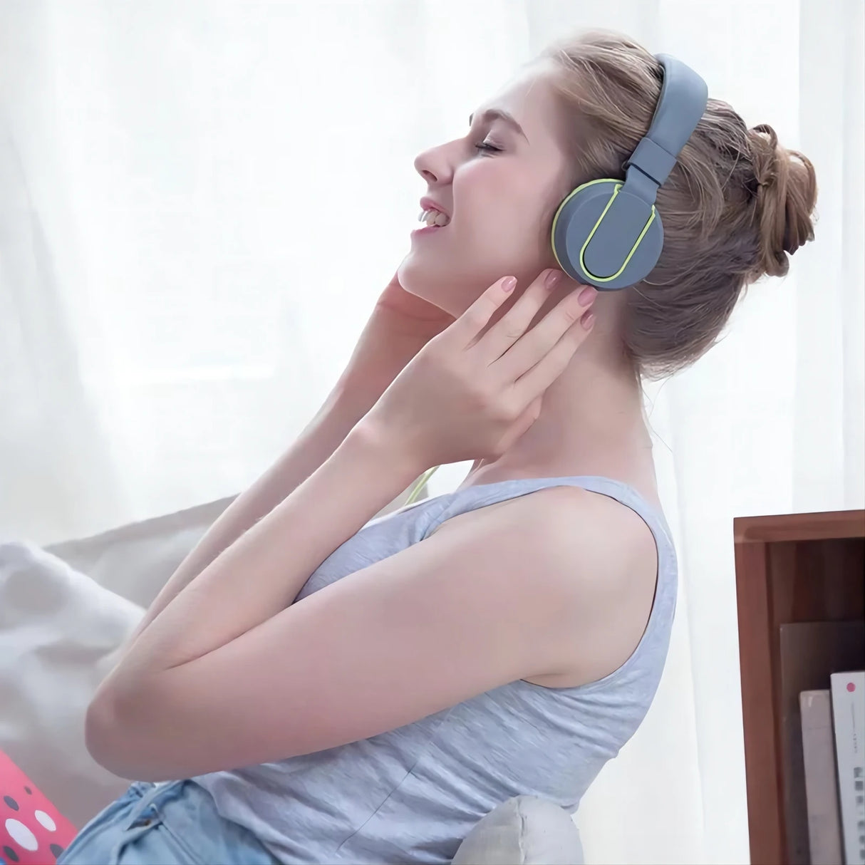 Head mounted wired earphones for e-sports, chicken eating, with microphone for phone and computer calls, universal earphones for gaming - V.I.P Digital Presence