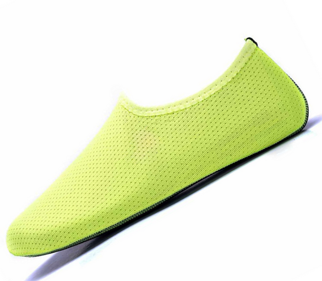 Summer Outdoor Water Sports Shoes for Men Women Kids Barefoot Beach Swim Surf Dive Quick-Dry Aqua Yoga Socks Slip on-Green-M - V.I.P Digital Presence