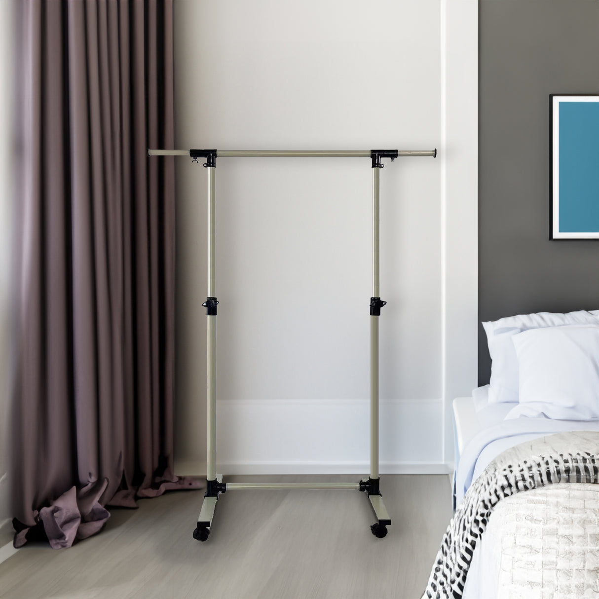 Short hanger, used for hanging heavy-duty rolling hangers with bottom racks and wheels for clothes - V.I.P Digital Presence