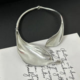 Metal leaf shaped flower bracelet bracelet - V.I.P Digital Presence