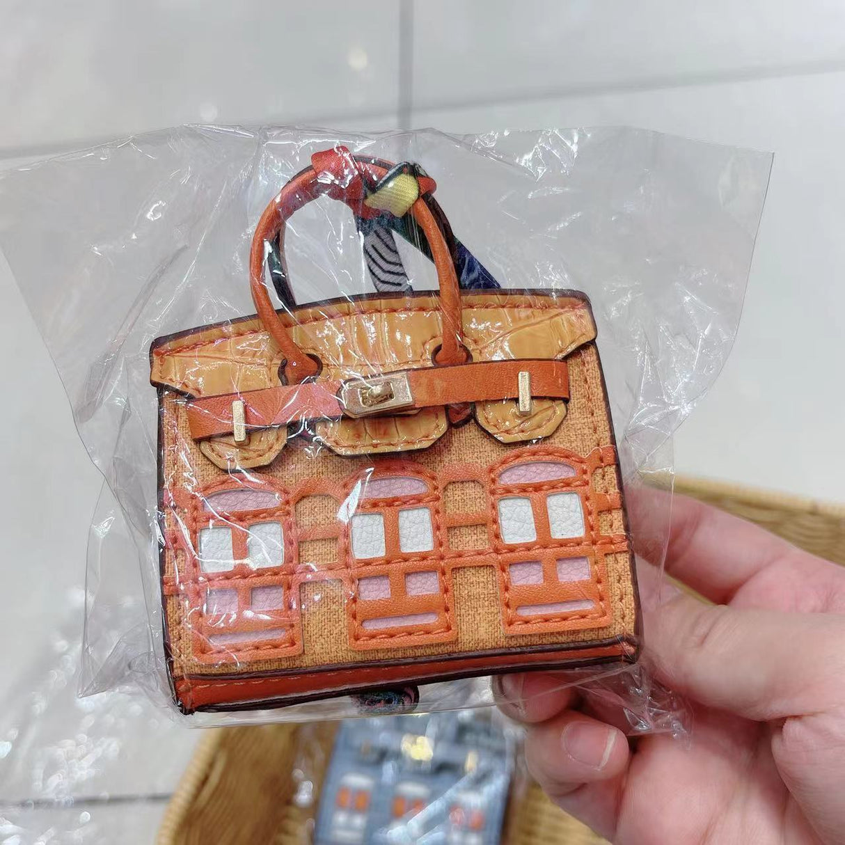 Small house bag mini window pendant headphone bag lipstick car key backpack backpack decoration - V.I.P Digital Presence