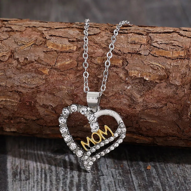 Alloy Inlaid Zircon Heart Pendant Necklace - V.I.P Digital Presence