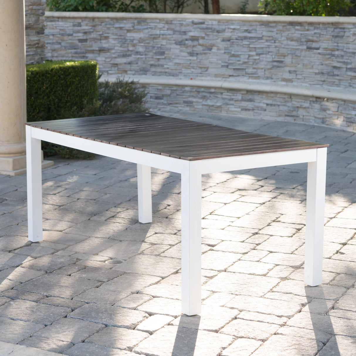 BALI DINING TABLE - V.I.P Digital Presence