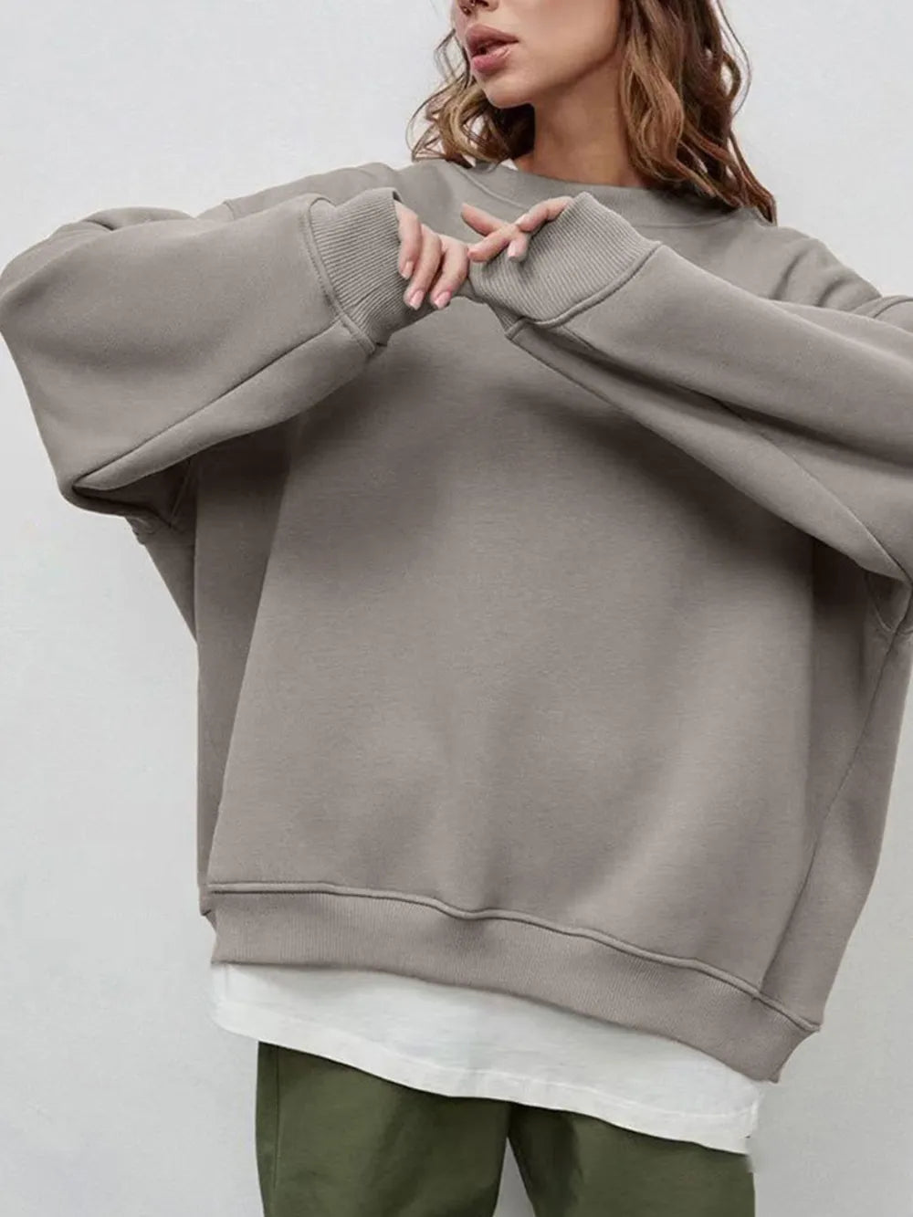 Autumn and winter new solid color round neck loose pullover sweatshirt long sleeved fleece sweater for women - V.I.P Digital Presence