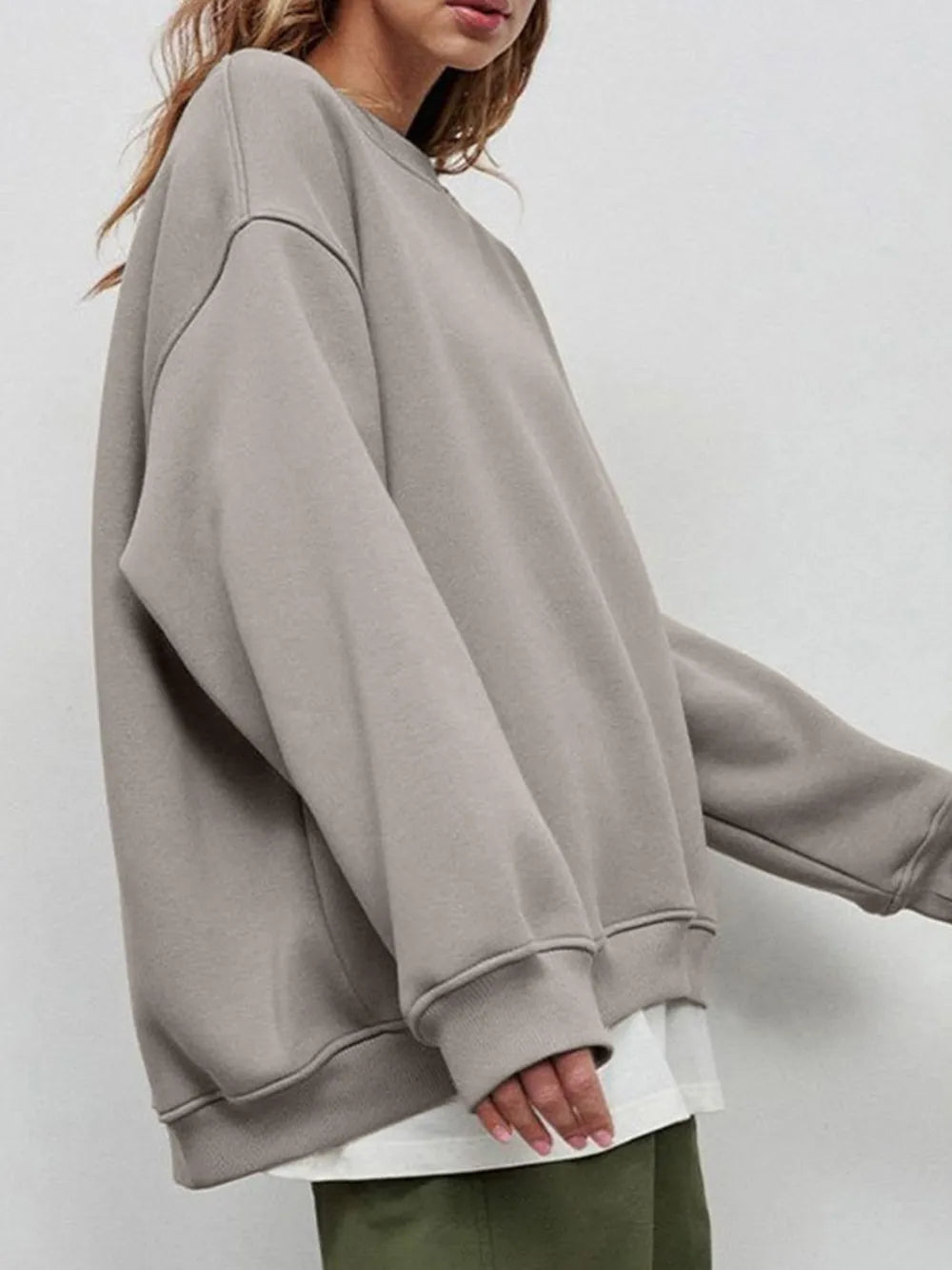 Autumn and winter new solid color round neck loose pullover sweatshirt long sleeved fleece sweater for women - V.I.P Digital Presence