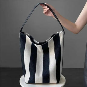 Black and white contrasting wide shoulder strap women's bag large capacity tote bag bucket bag - V.I.P Digital Presence