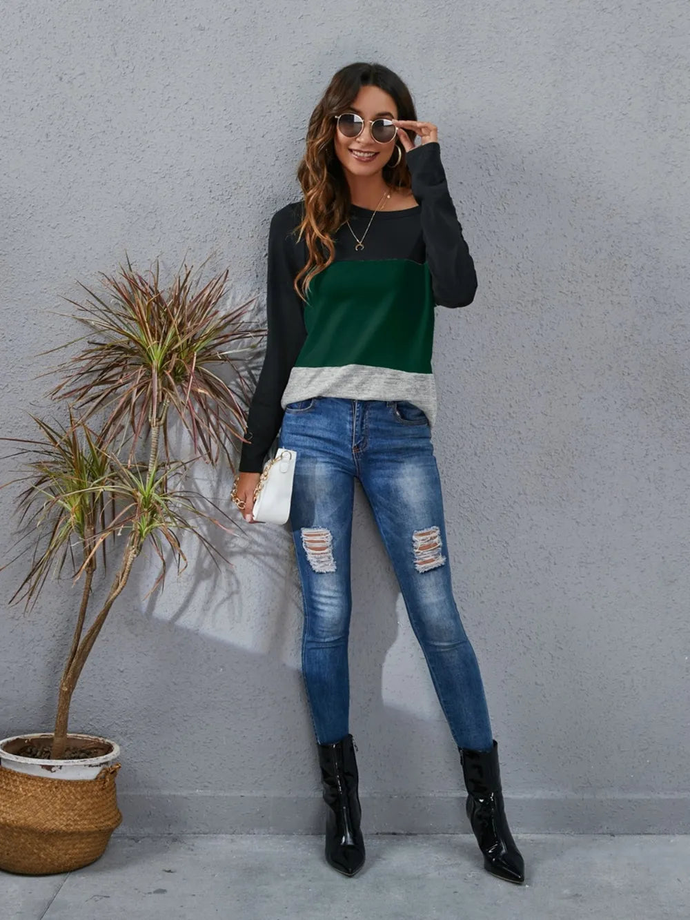 Color Block Round Neck Long Sleeve T-Shirt - V.I.P Digital Presence