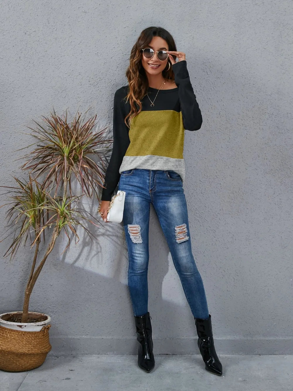 Color Block Round Neck Long Sleeve T-Shirt - V.I.P Digital Presence