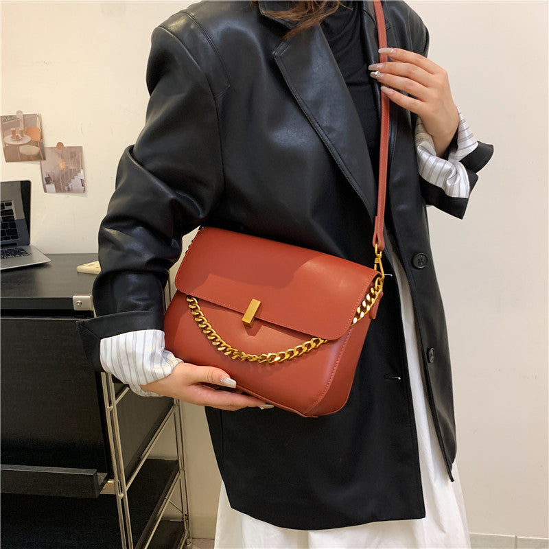 Fashionable crossbody bag, minimalist shoulder bag - V.I.P Digital Presence