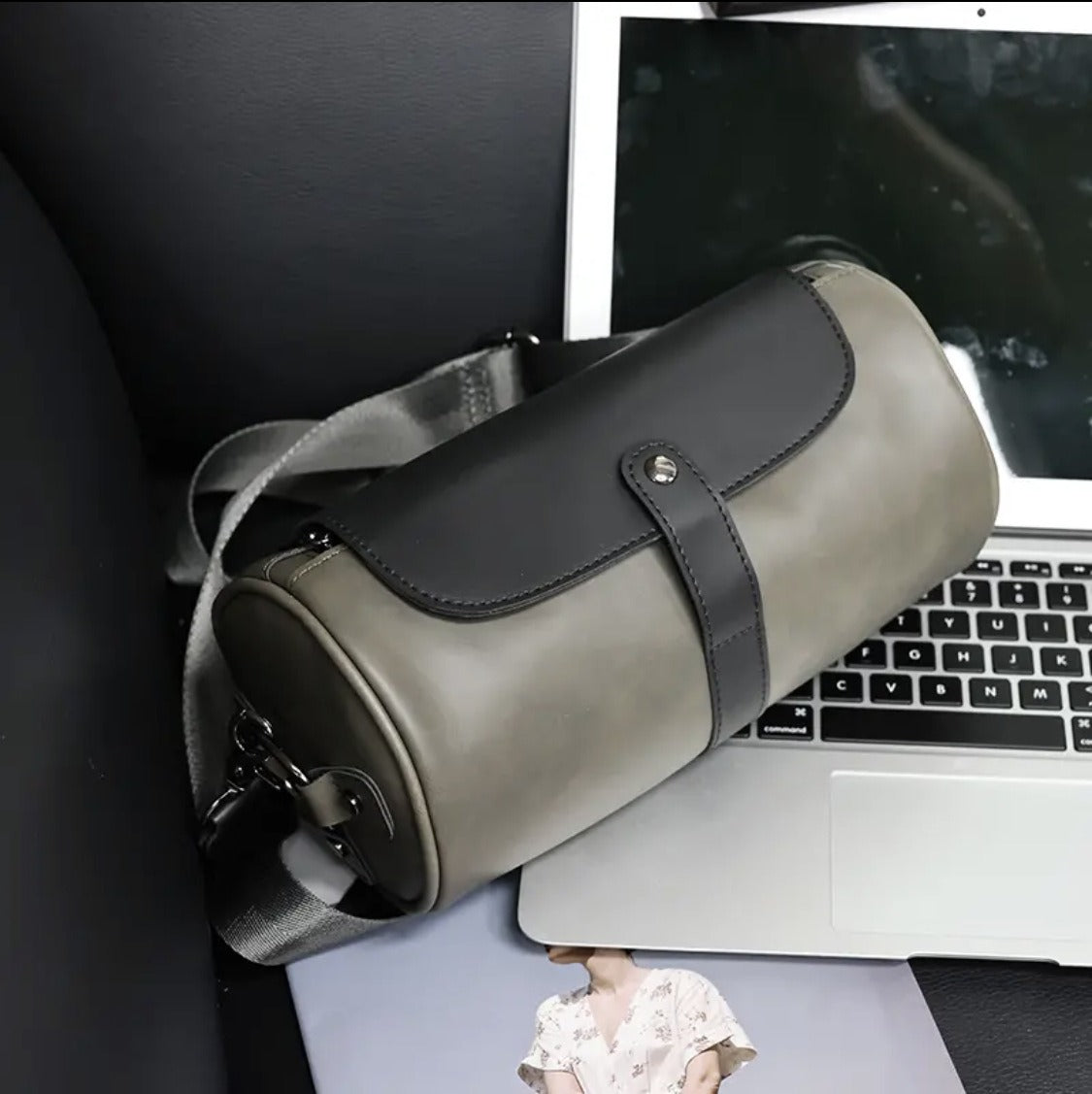 Fashionable Single Shoulder Cylinder Bag Retro Trendy and Personalized Creative Cylinder Bag - V.I.P Digital Presence