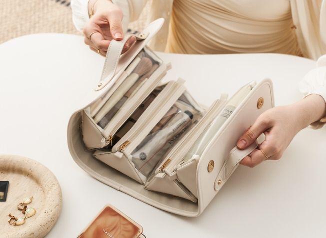 Folding makeup bag large capacity portable handbag travel makeup bag storage bag waterproof toiletries bag - V.I.P Digital Presence
