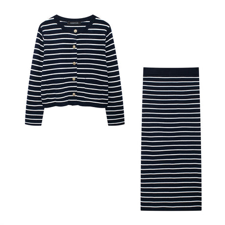 Knitted striped long sleeved suit for outerwear - V.I.P Digital Presence