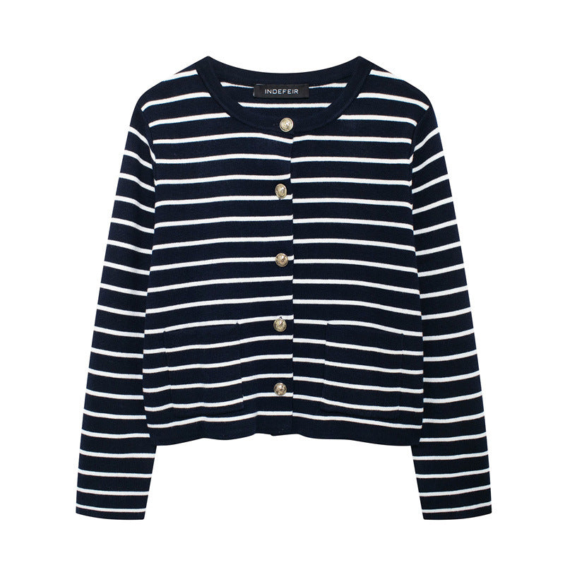 Knitted striped long sleeved suit for outerwear - V.I.P Digital Presence
