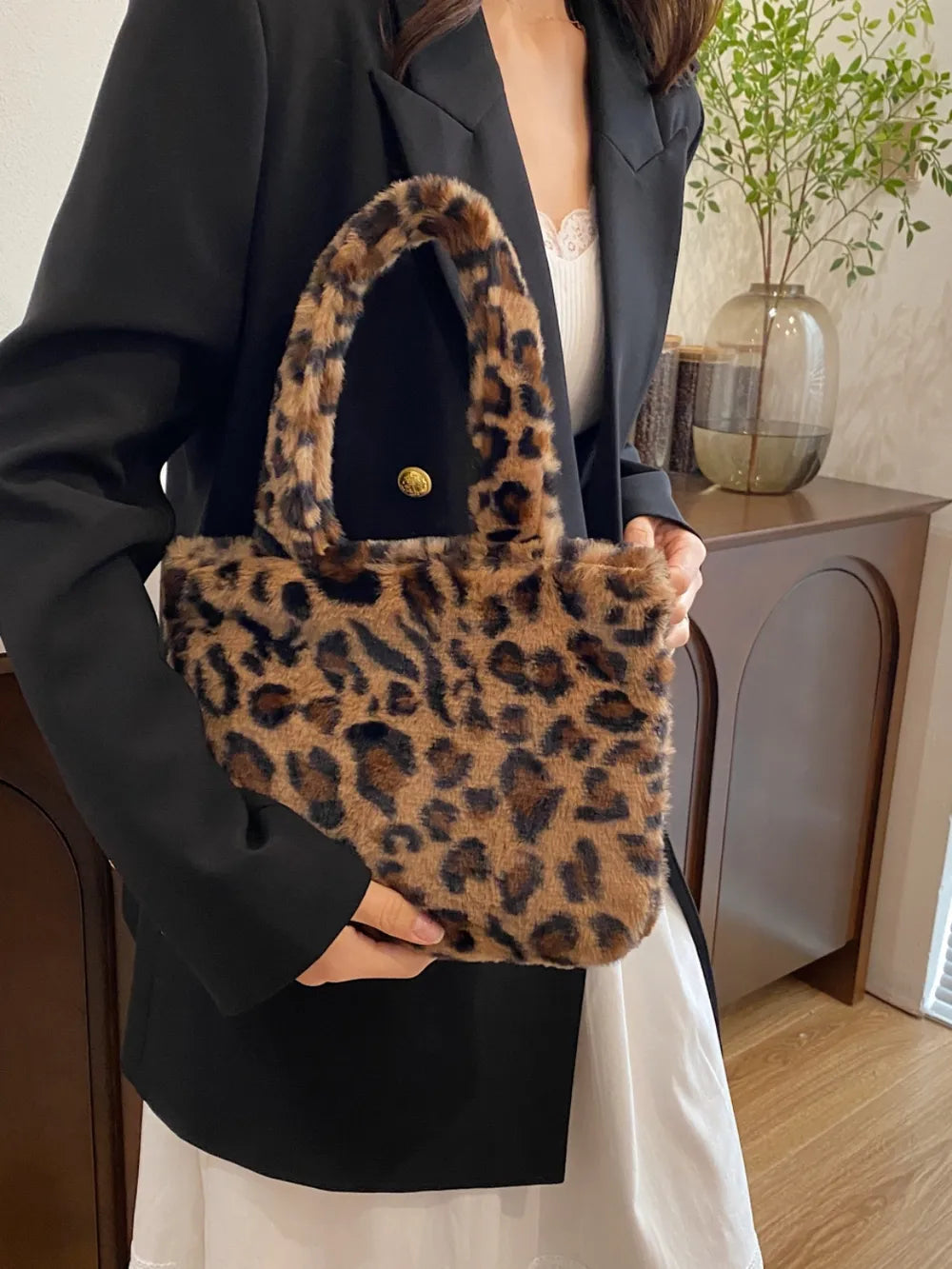 Leopard Fluff Handbag with Zip - V.I.P Digital Presence