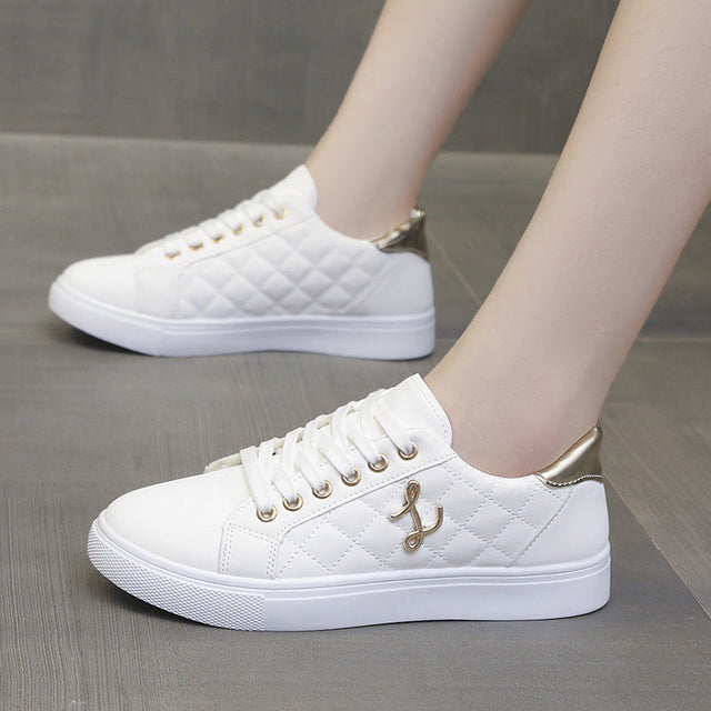 Little white shoes for women, lightweight, simple, fashionable, low top, flat bottom, versatile, women's trendy sports shoes - V.I.P Digital Presence
