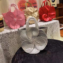 New Chinese style tea flower bucket banquet petals lady lady bride vegetable basket hand holding small bag - V.I.P Digital Presence