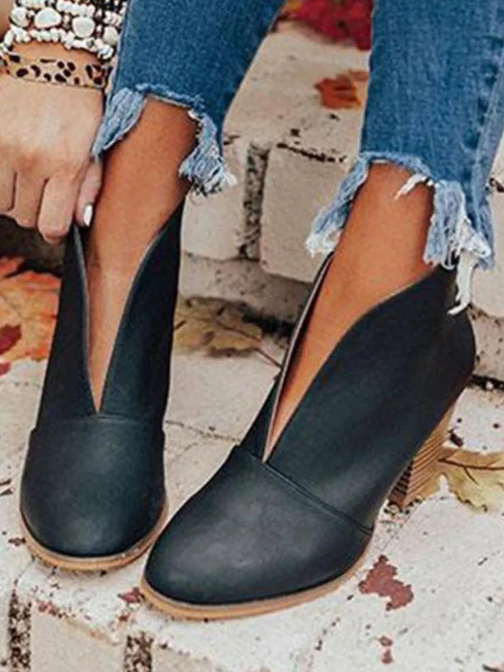Point Toe Chunky Heeled Ankle Boots - V.I.P Digital Presence