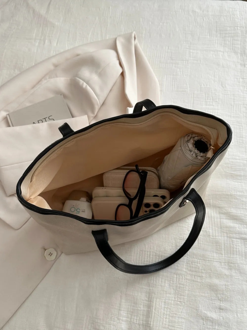 PU Leather Medium Shoulder Bag - V.I.P Digital Presence