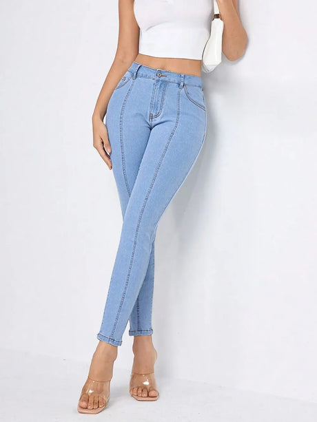 Skinny Jeans with Pockets - V.I.P Digital Presence
