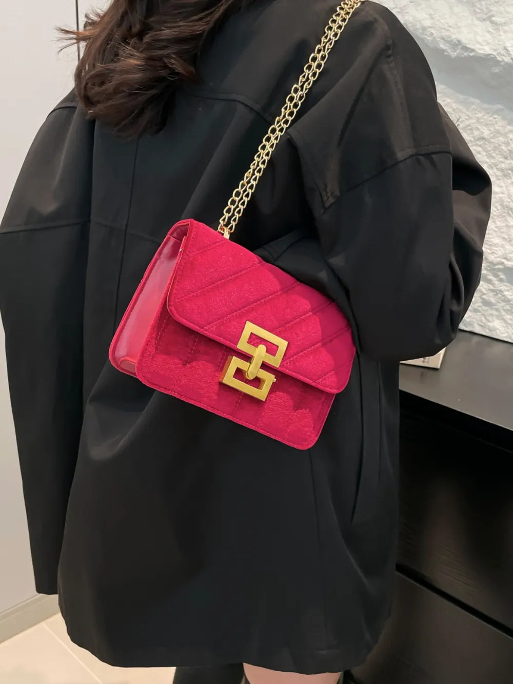 Solid Color Chain Shoulder Bag - V.I.P Digital Presence