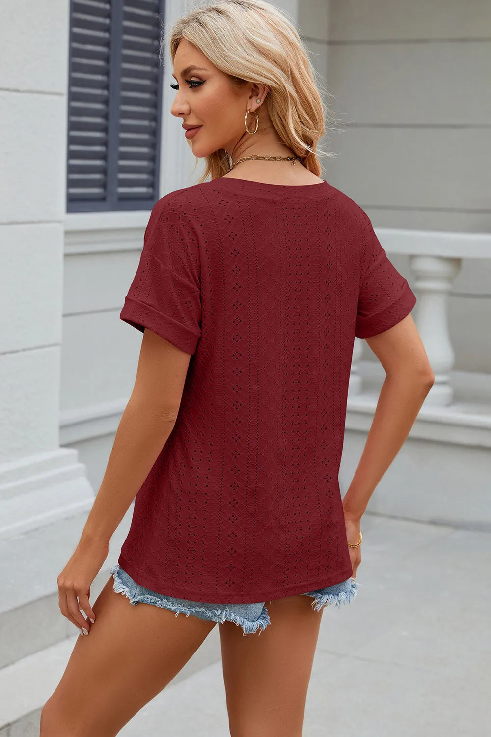 Solid color pocket V-neck loose short sleeved T-shirt top for women - V.I.P Digital Presence