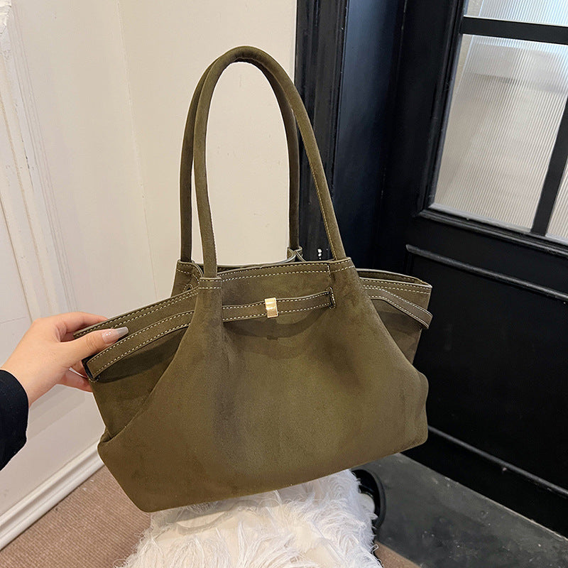 Suede tote bag for women in autumn and winter, high-end and niche design, large capacity commuting retro handbag - V.I.P Digital Presence